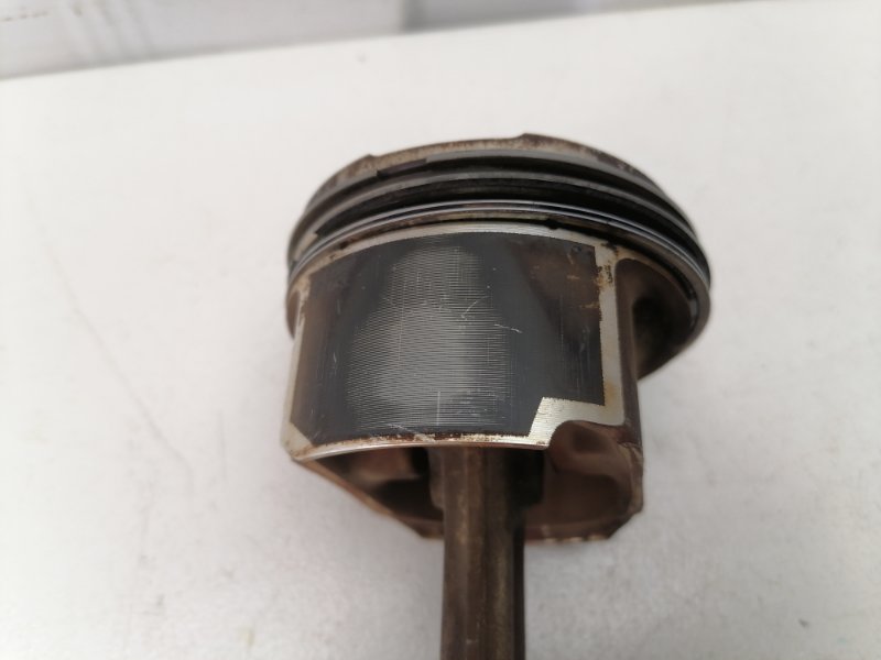 Шатун с поршнем VOLKSWAGEN BORA