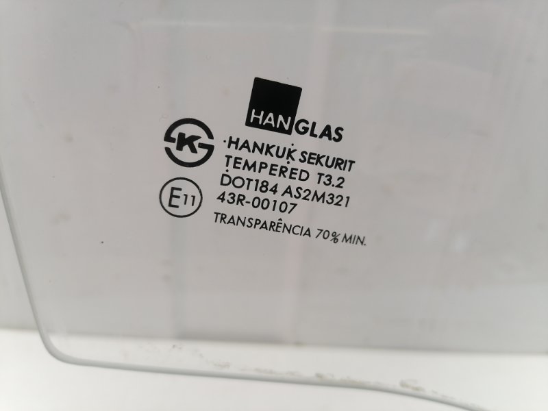 Стекло двери Chevrolet Lanos