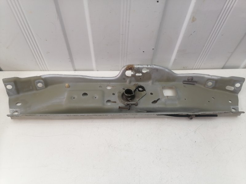 Рамка радиатора Opel Astra H L48