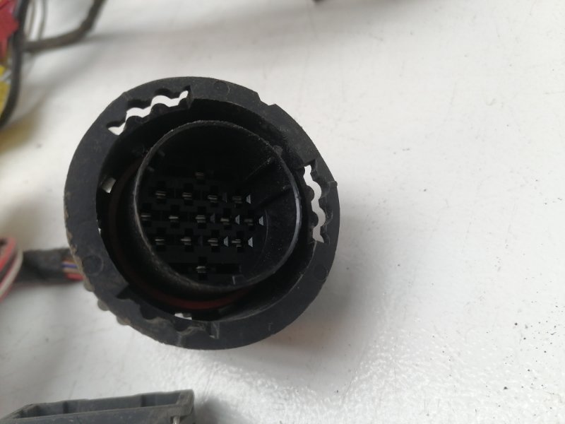 Проводка подкапотная Volkswagen Golf 3
