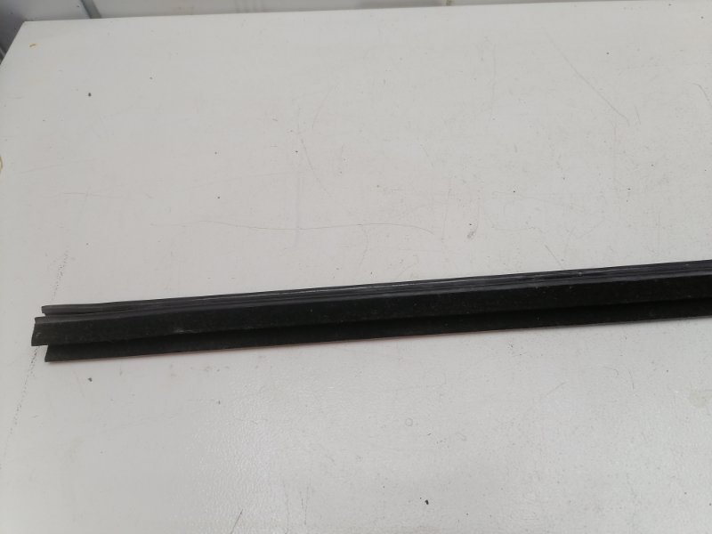 Бархотка внутренняя Opel Astra H L69