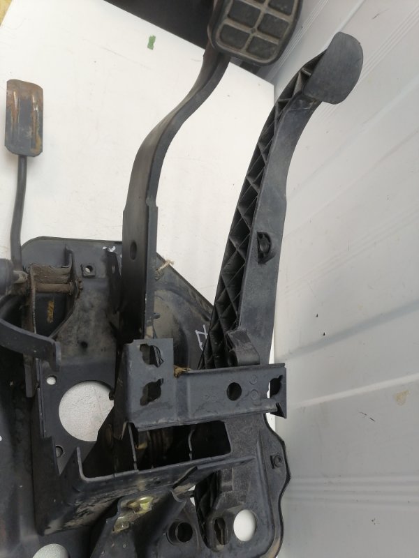 Блок педалей Volkswagen Transporter T4