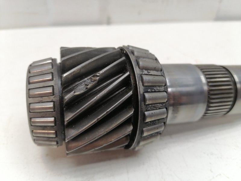Вал кпп вторичный Skoda Octavia VW GOLF