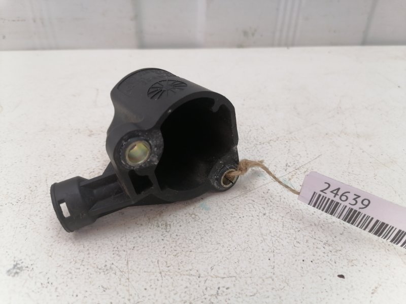 Корпус датчика Skoda Octavia VW AUDI