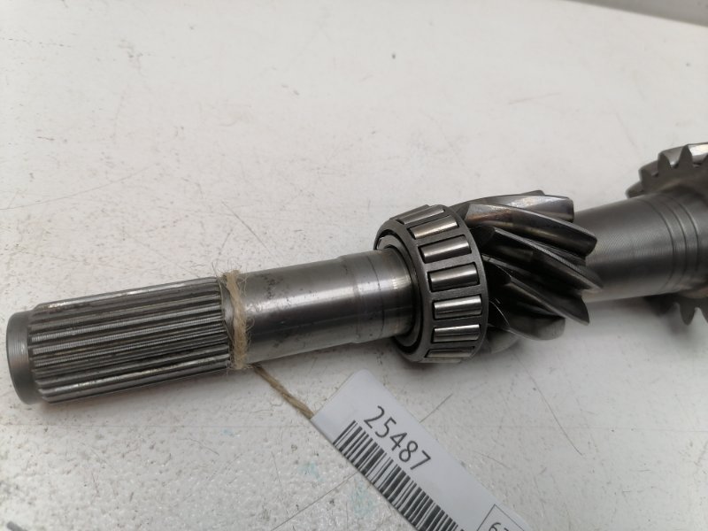 Вал кпп первичный Volkswagen Passat B4