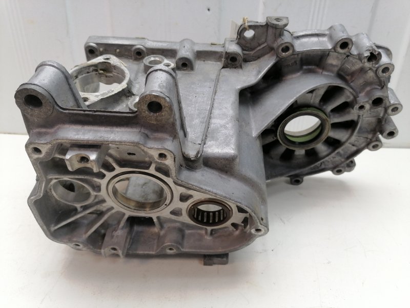 Корпус кпп Volkswagen Passat B4