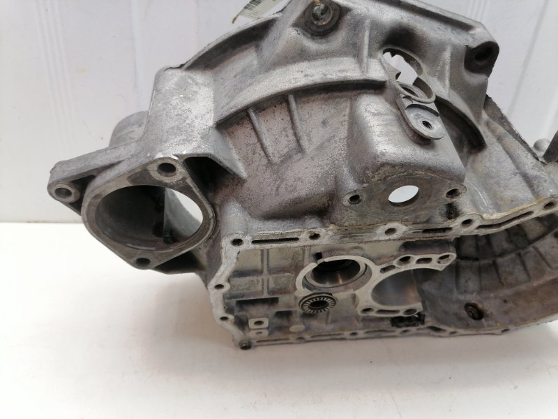 Корпус кпп Volkswagen Passat B4