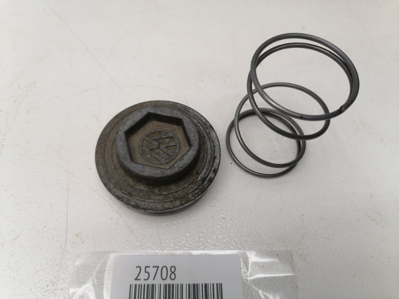 Крышка кпп Volkswagen Golf 4