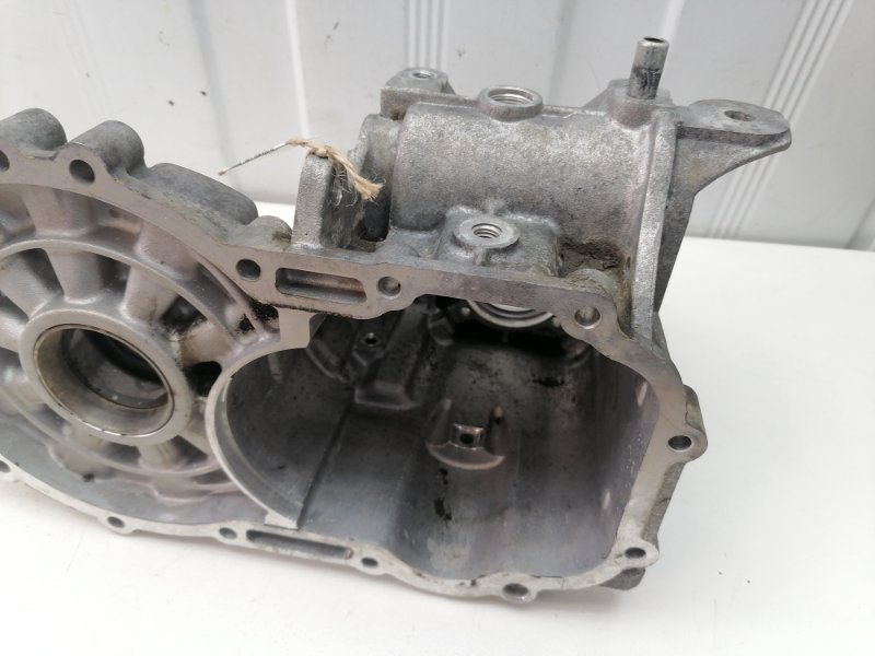 Корпус МКПП Volkswagen Golf 3