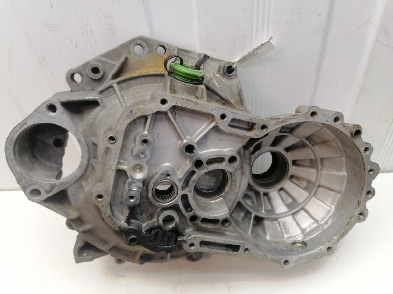 Корпус МКПП Volkswagen Golf 4