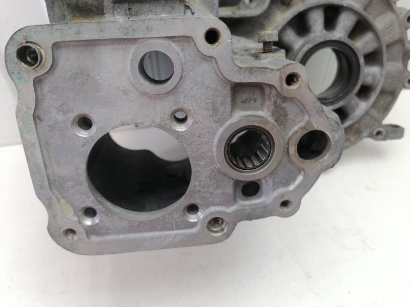 Корпус МКПП Volkswagen Golf 4
