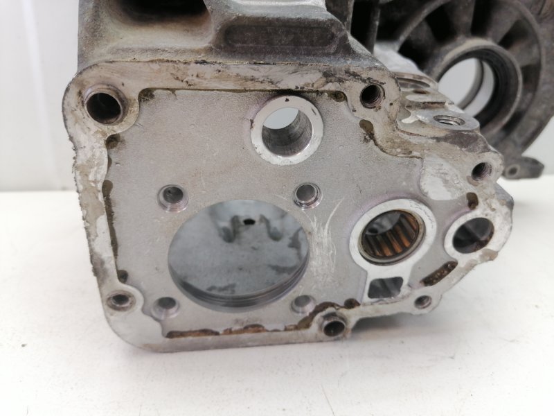 Корпус кпп Volkswagen Bora