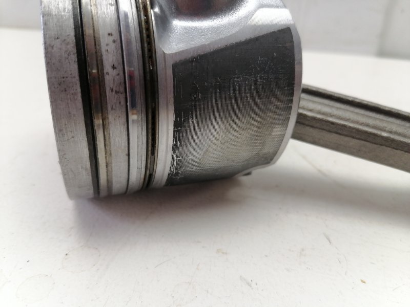 Шатун с поршнем Volkswagen Transporter T4