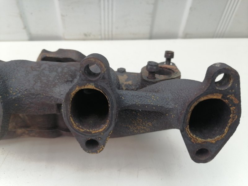 Коллектор выпускной Volkswagen Transporter T4