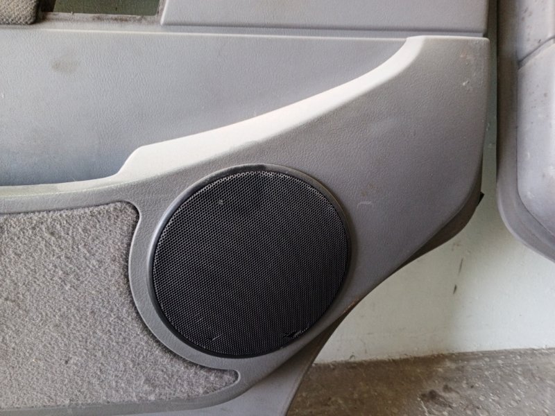 Обшивка двери Volkswagen Multivan T4