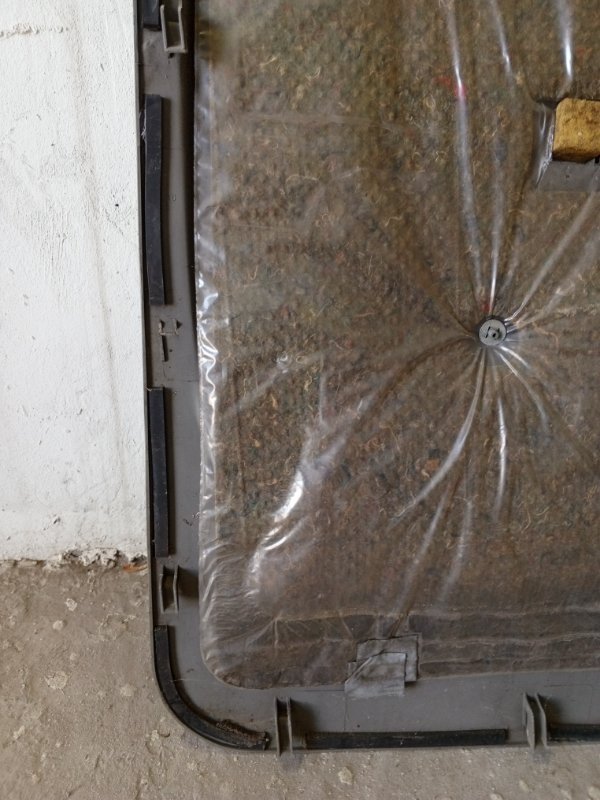 Обшивка двери Volkswagen Multivan T4