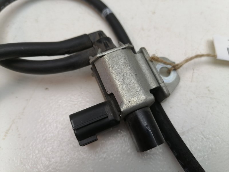 Клапан вакуумный Nissan Teana J32