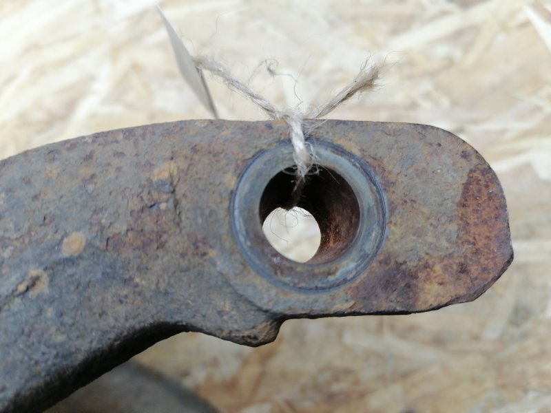 Кулак подвески Volkswagen Transporter T4