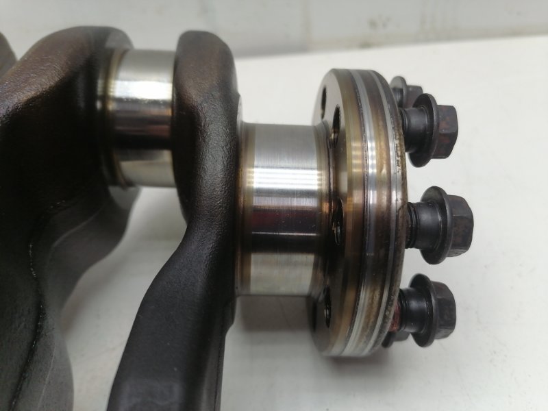 Коленвал Lexus RX200t