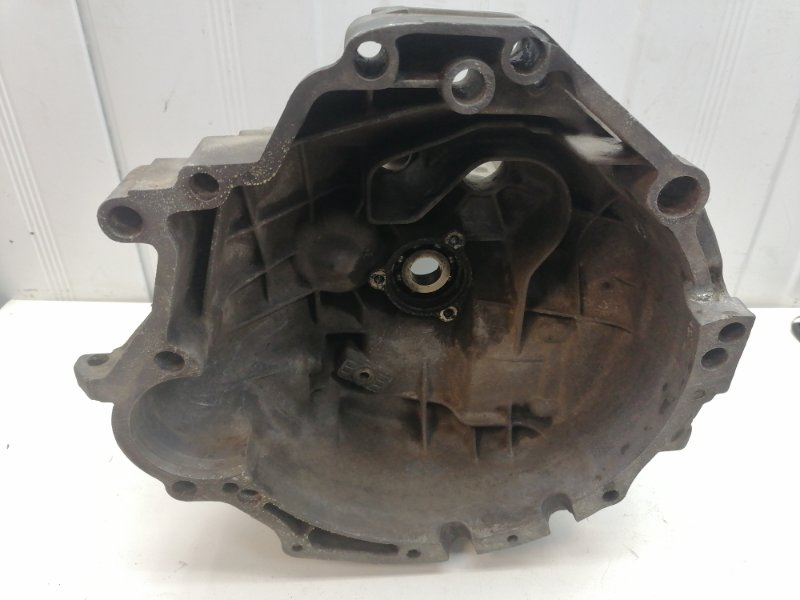Корпус кпп Audi 80 B3