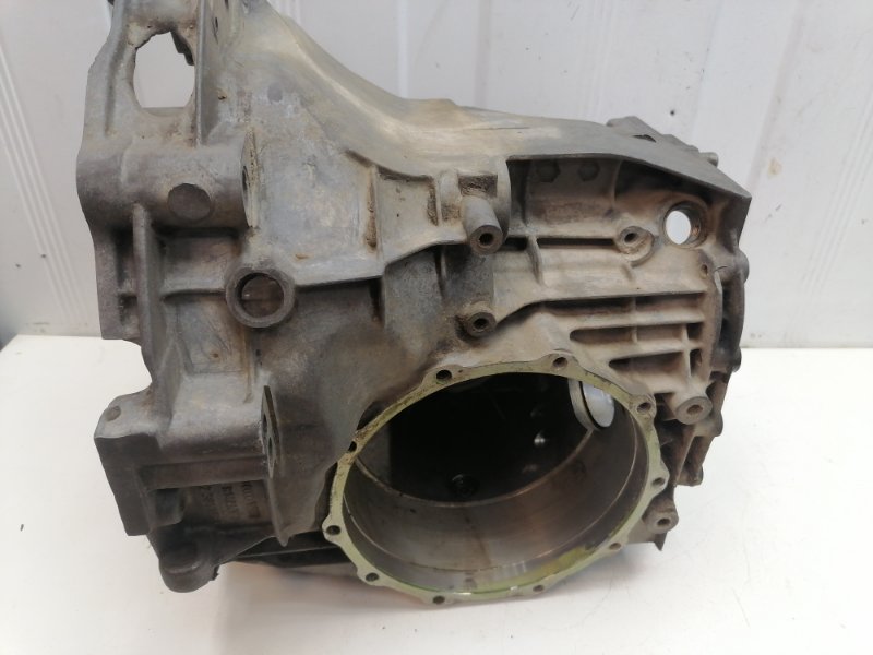 Корпус кпп Audi 80 B3