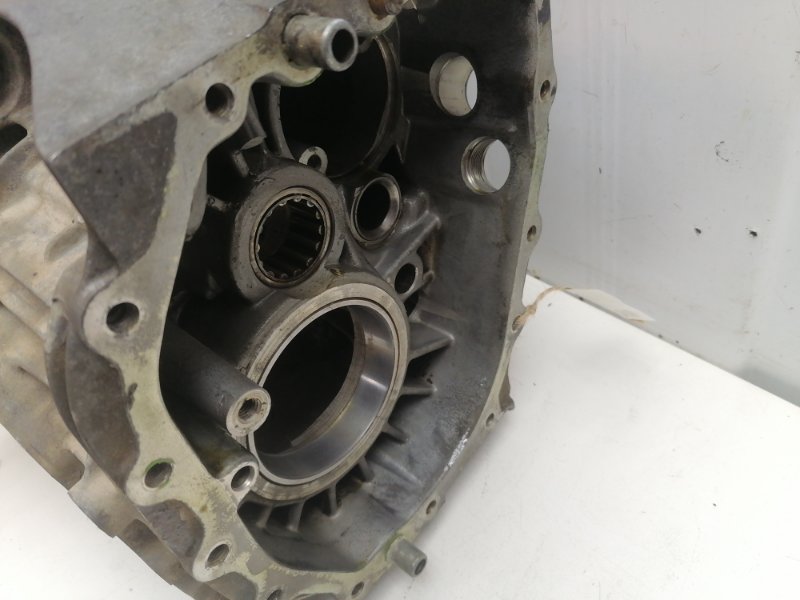 Корпус кпп Audi 80 B3