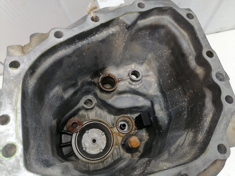 Корпус кпп Audi 80 B3