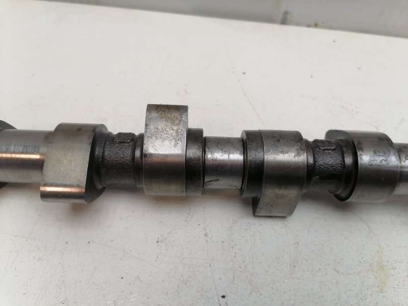 Распредвал Volvo 460