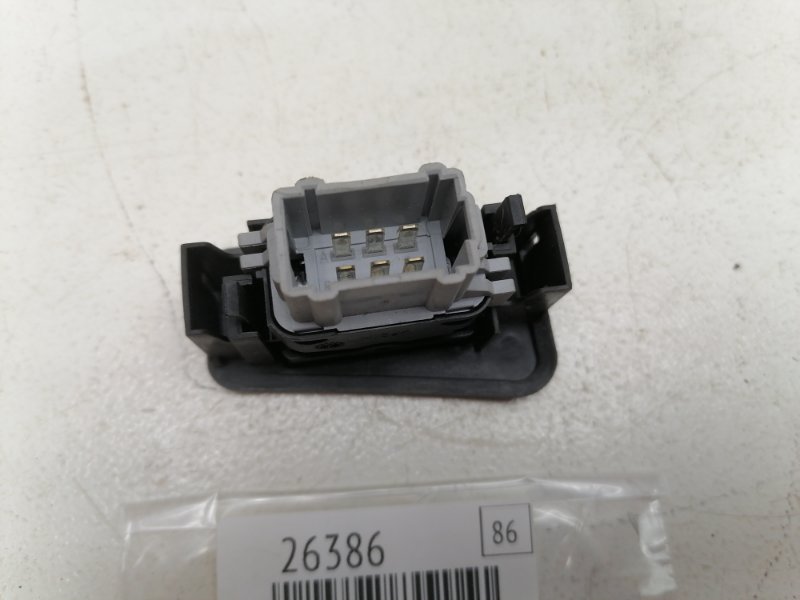 Кнопка обогрева сидений Lada Largus