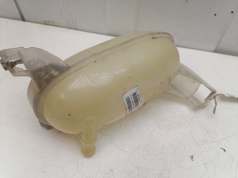 Бачок расширительный Lada Largus