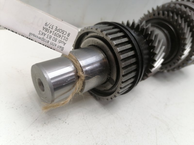 Вал кпп вторичный Audi 80 B3