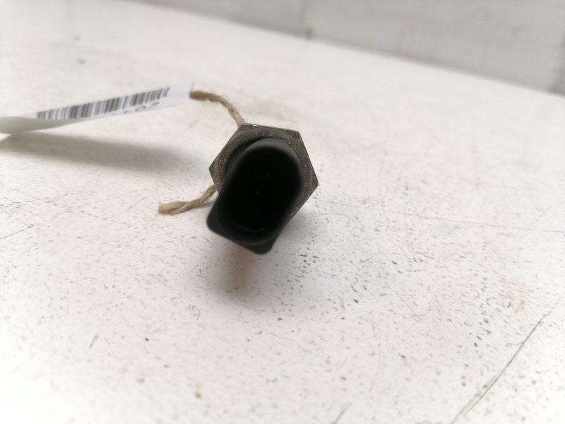 Датчик заднего хода Volkswagen Golf 4