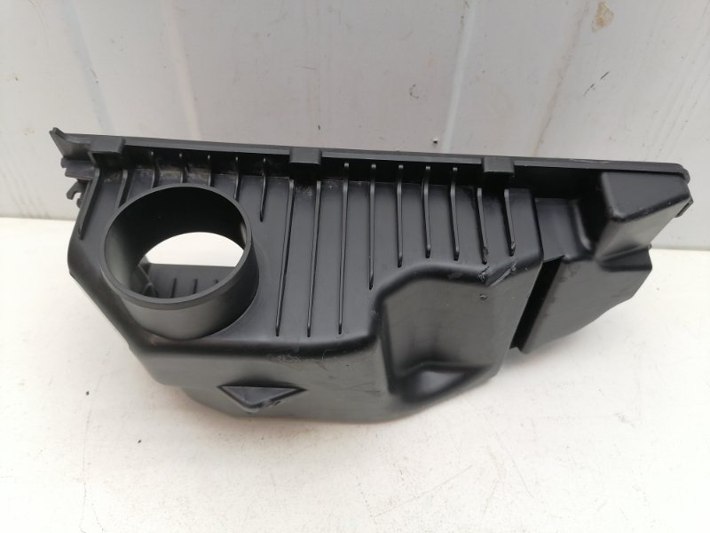 Корпус воздушного фильтра Lada Largus