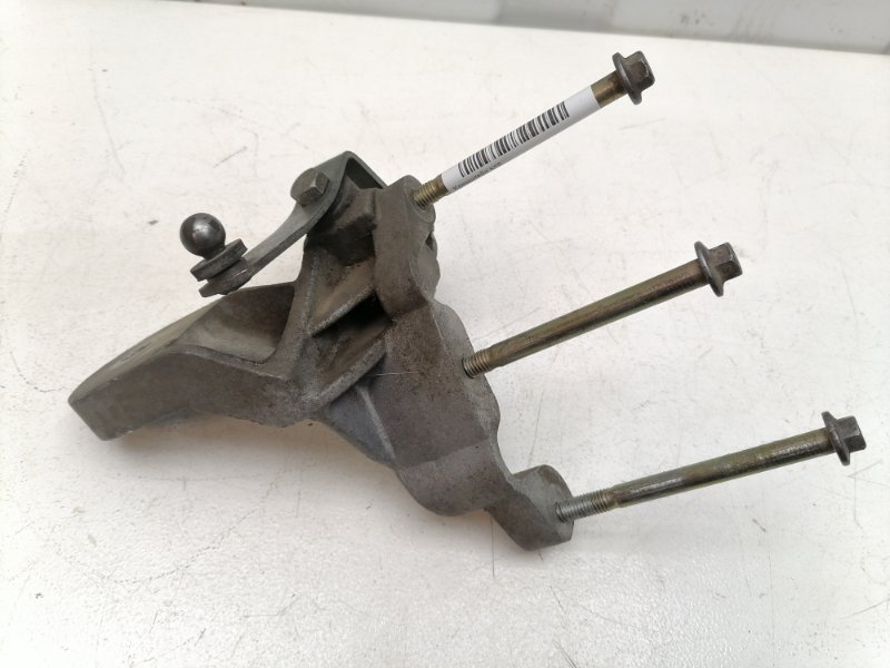 Кронштейн кпп Chery Amulet A15