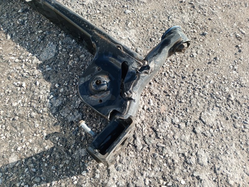 Балка подвески Lada Largus