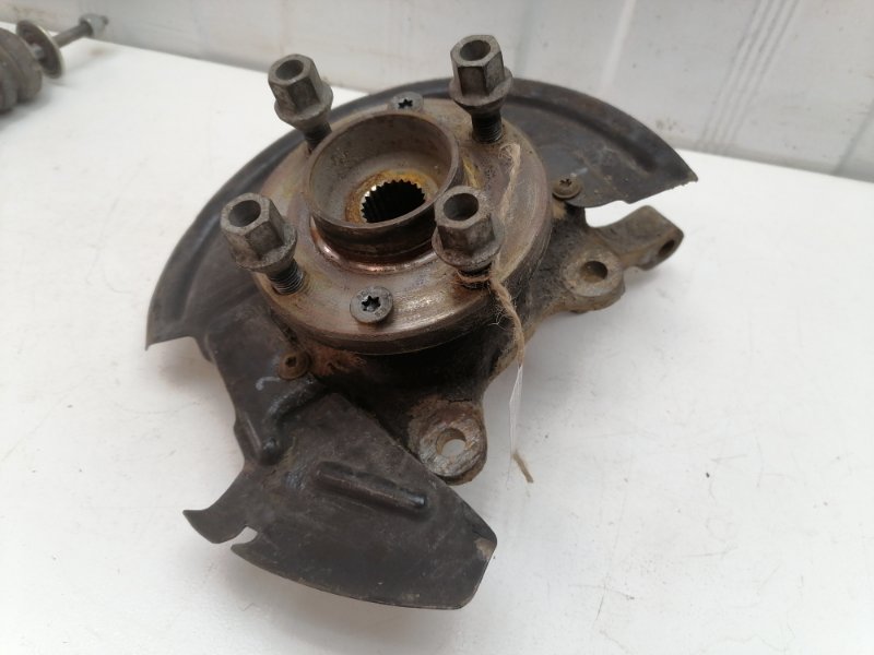 Кулак подвески Lada Largus