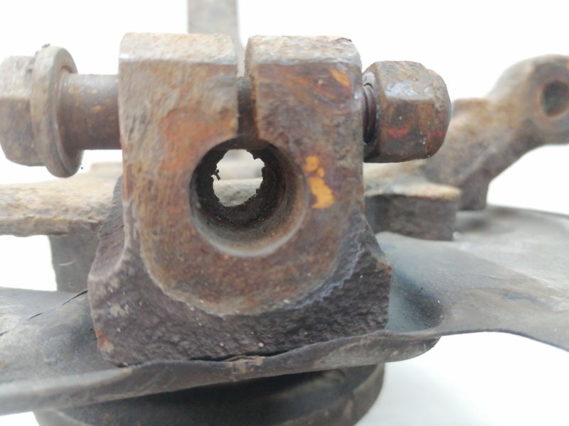 Кулак подвески Lada Largus