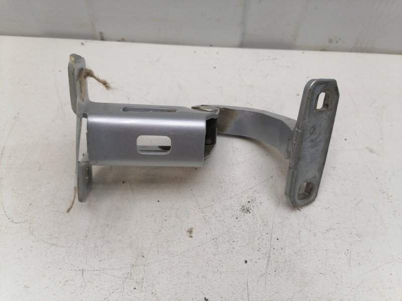 Петля двери багажника Lada Largus