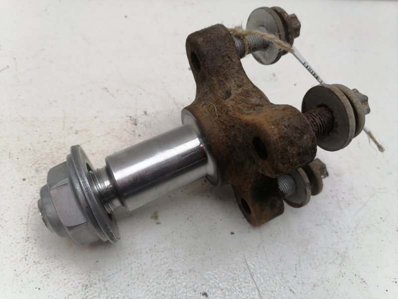 Цапфа ( ось ) Lada Largus