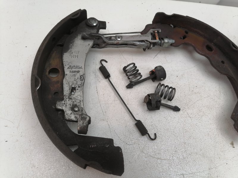 Тормозные колодки Lada Largus