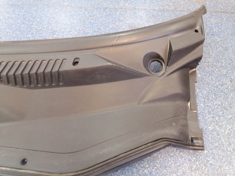 Решетка под лобовое стекло Fiat Albea