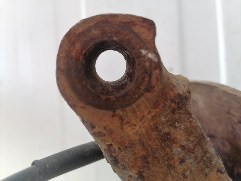 Кулак подвески Volkswagen Transporter T4