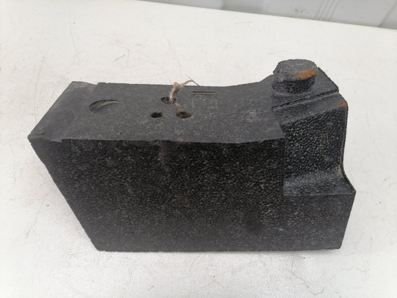 Наполнитель ( абсорбер ) бампера Fiat Albea