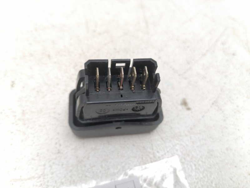 Кнопка стеклоподъемника Lada Largus 2020