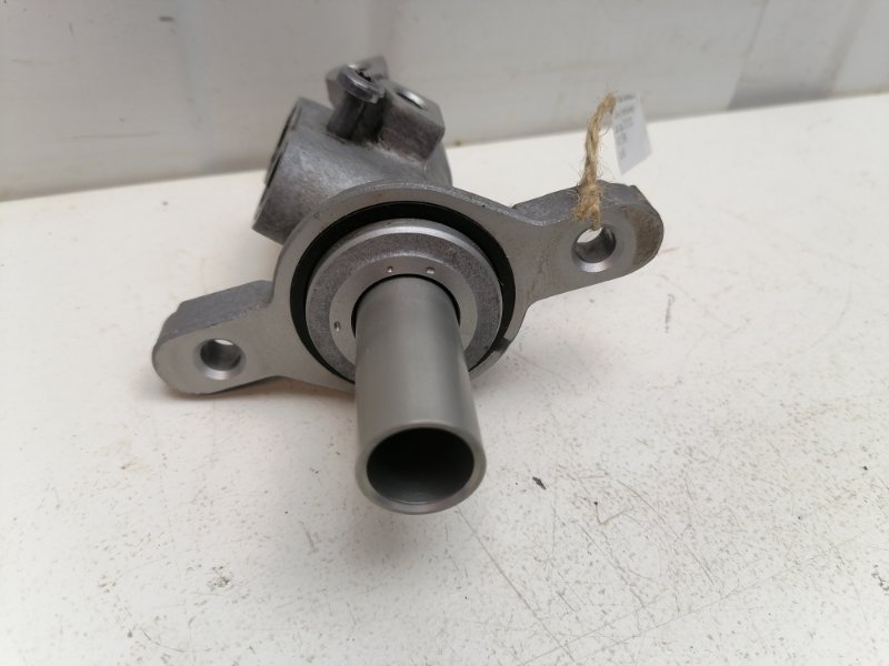 Главный тормозной цилиндр Lada Largus 2020