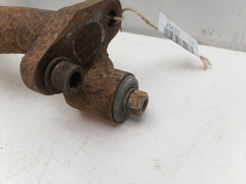 Рычаг подвески верхний Volkswagen Transporter 96-02 T4