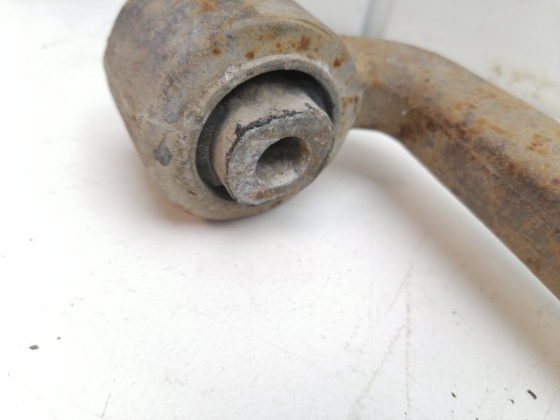 Рычаг подвески нижний Volkswagen Transporter 90-95 T4