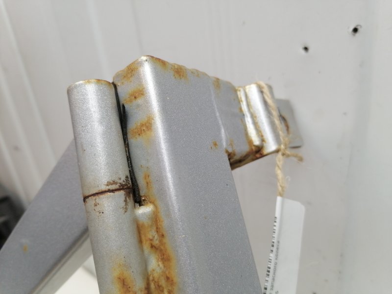 Крепление запасного колеса Lada Largus