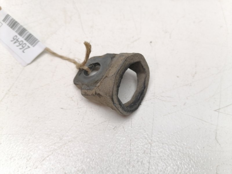 Крепление рычага подвески Hyundai Sonata EF