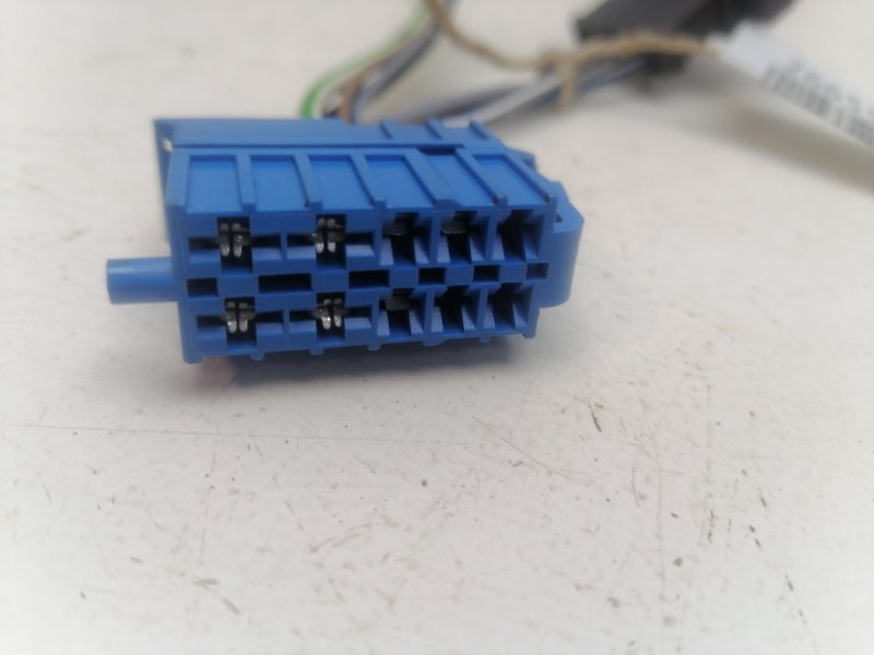 Клемма ( разъем ) Volkswagen Golf 3